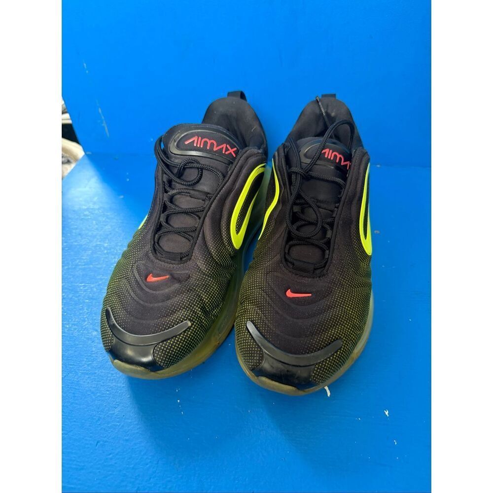 Nike A02924-008 Air Max 720 Running Shoes Black Neon Green Size 11.5